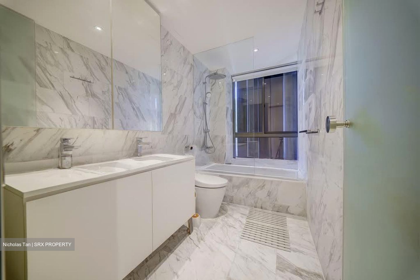 Watten Residences (D11), Terrace #573991321
